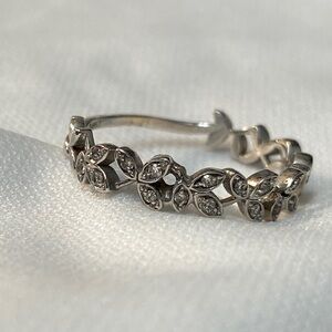 Adorable 14k White Gold and Pave Diamond Vine Design Ring